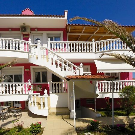 Nereids Apartments And Studios Хрисі-Амудья Екстер'єр фото